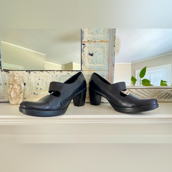 Dansko Vintage Tara Mary Jane - Picture 2 of 5